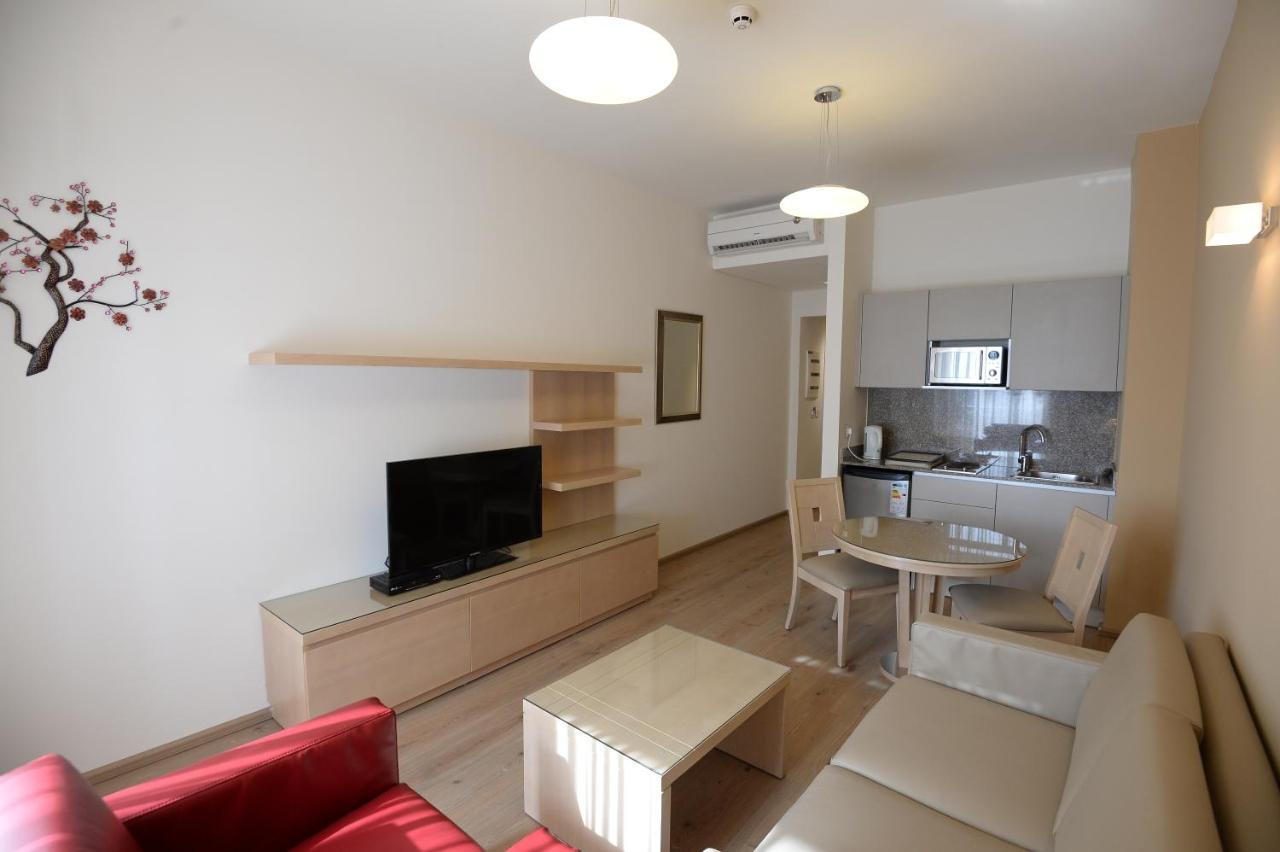 Nest 1 Hotel Beirut Exteriör bild